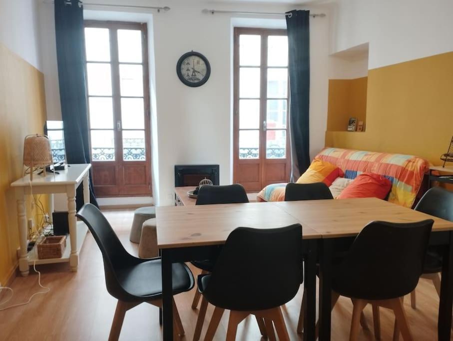 Appartement En Plein Centre. Carpentras Exteriér fotografie